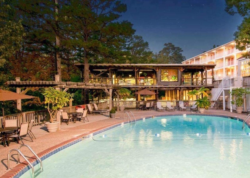 best-western-inn-of-the-ozarks-pool best western inn