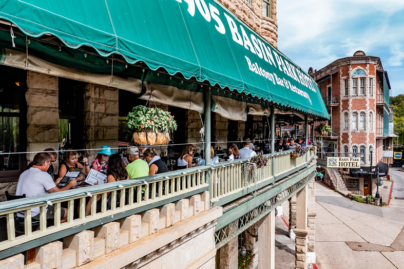 A Foodie’s Guide to Eureka Springs: Our Favorite Local Eateries